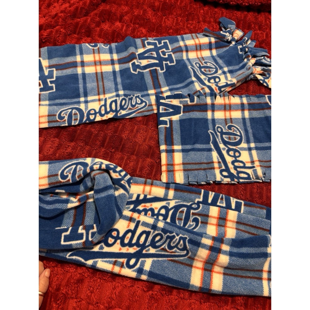 LA Dodgers Blue Plaid Fleece Set Tied Scarf 9.5x54, Infinity Scarf & Hand Warmer